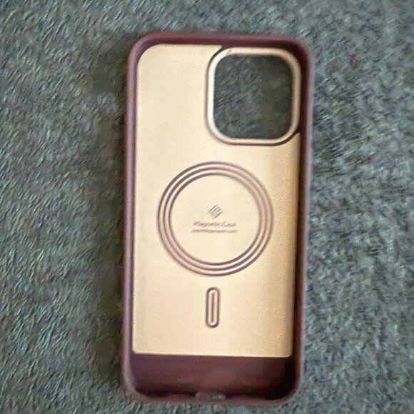 Magsafe! Caseology Nano Pop Mag Silicone Case for iPhone 14 Pro Max - Burgundy - Picture 2 of 2